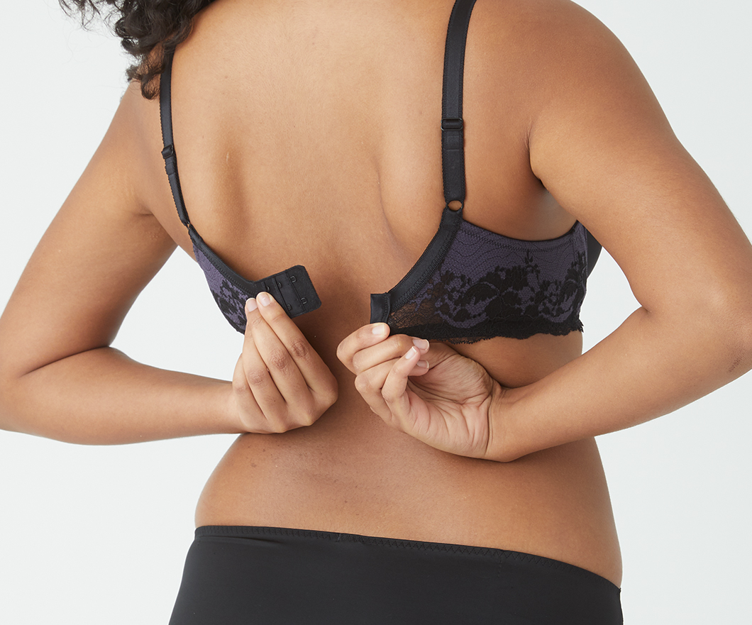 4 Ways to Tell You’re Wearing the Wrong Bra Size